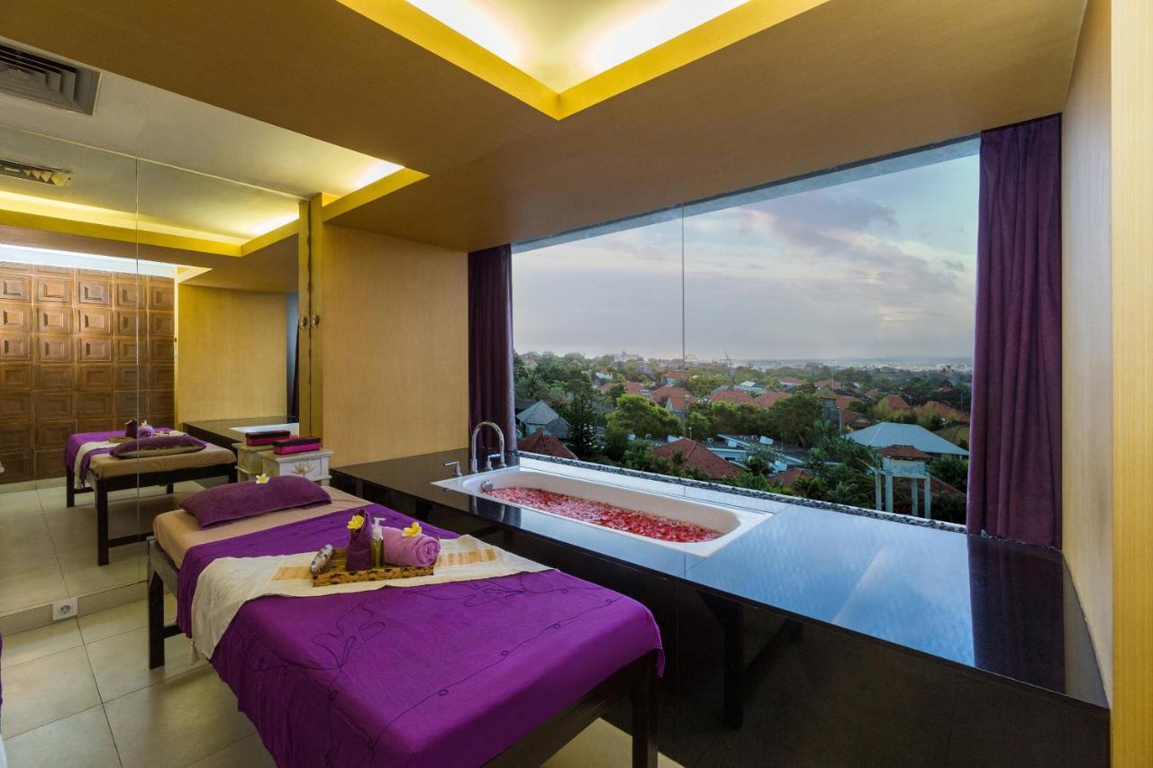 Quest Hotel Kuta By Aston Exteriör bild