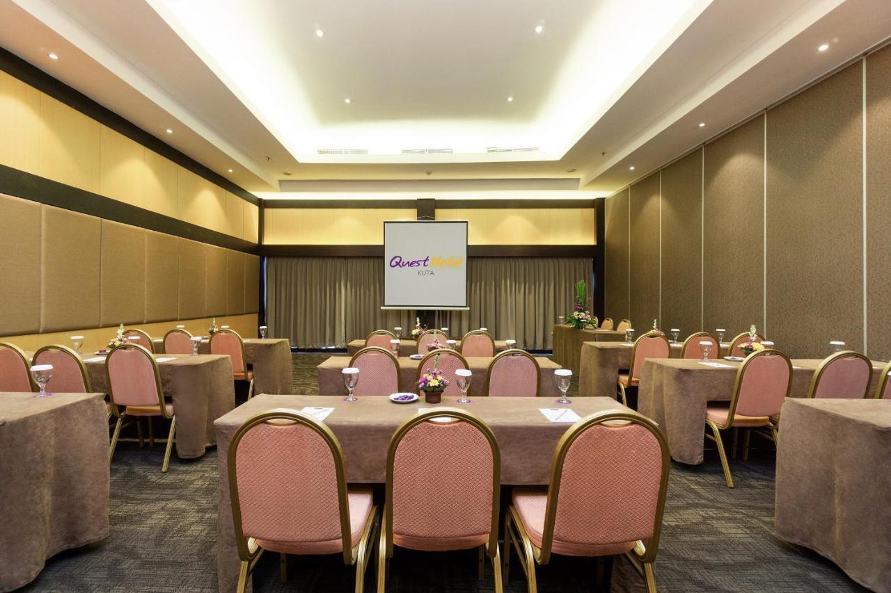 Quest Hotel Kuta By Aston Exteriör bild