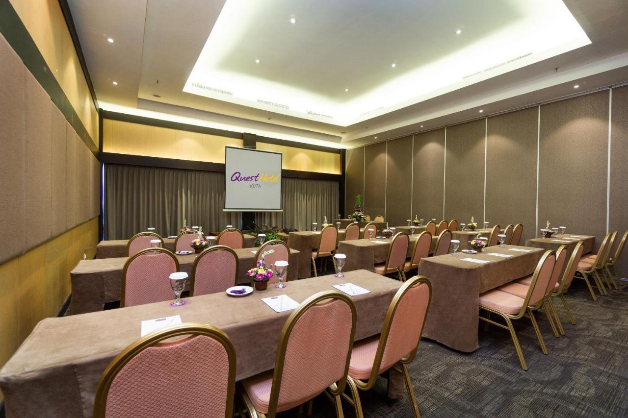 Quest Hotel Kuta By Aston Exteriör bild