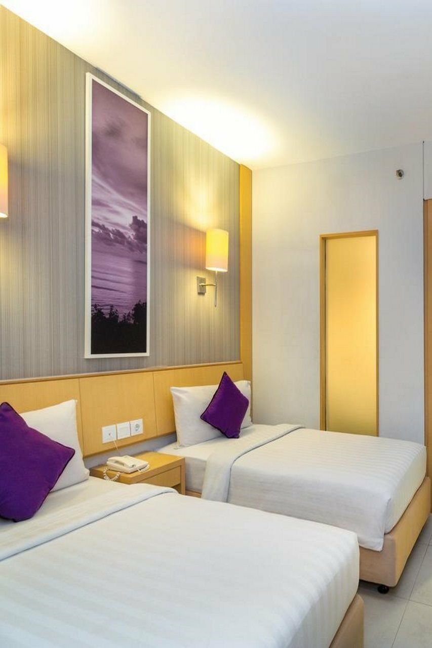 Quest Hotel Kuta By Aston Exteriör bild